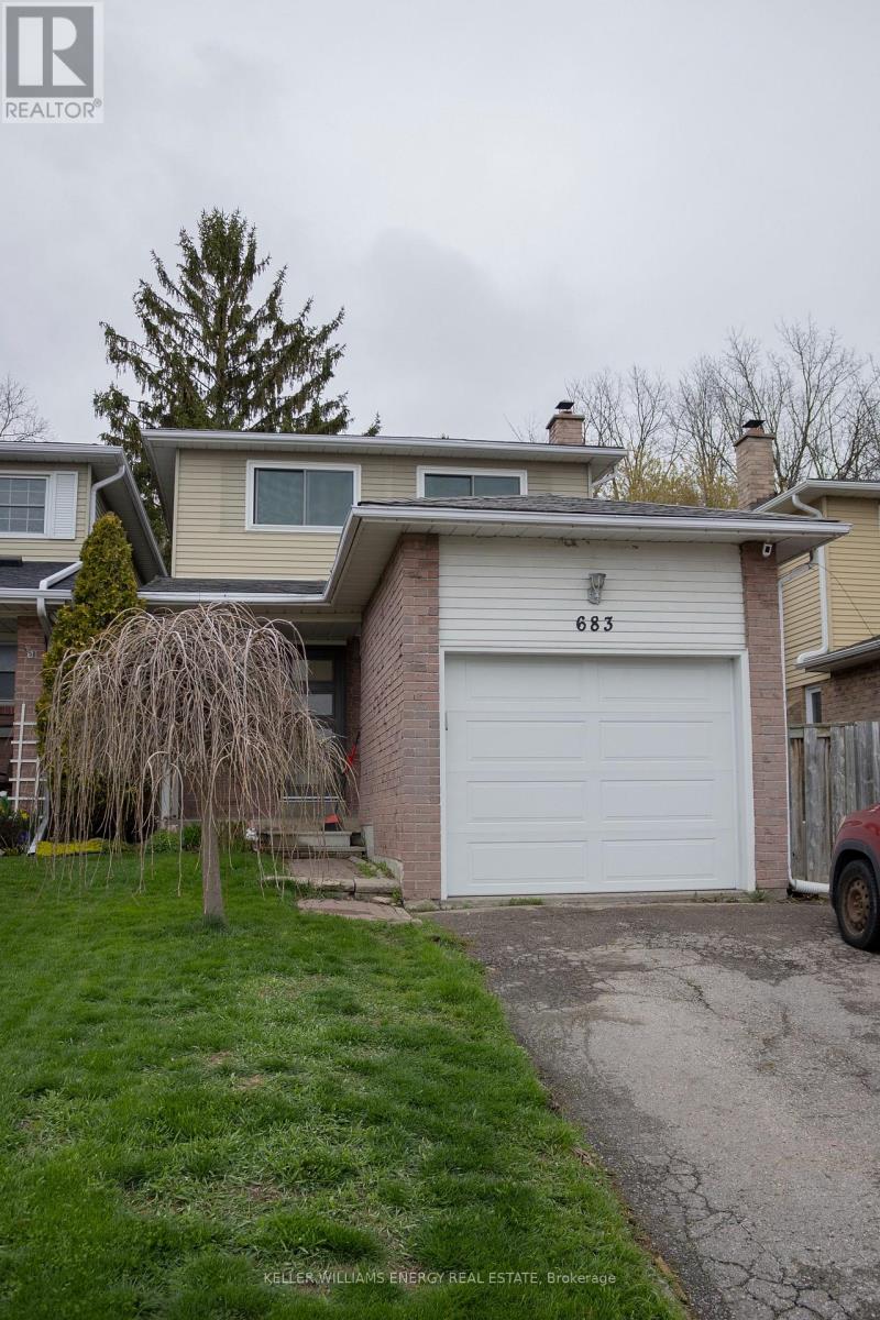 MLS® listing #29716143 for sale located at 683 GRANDVIEW DRIVE