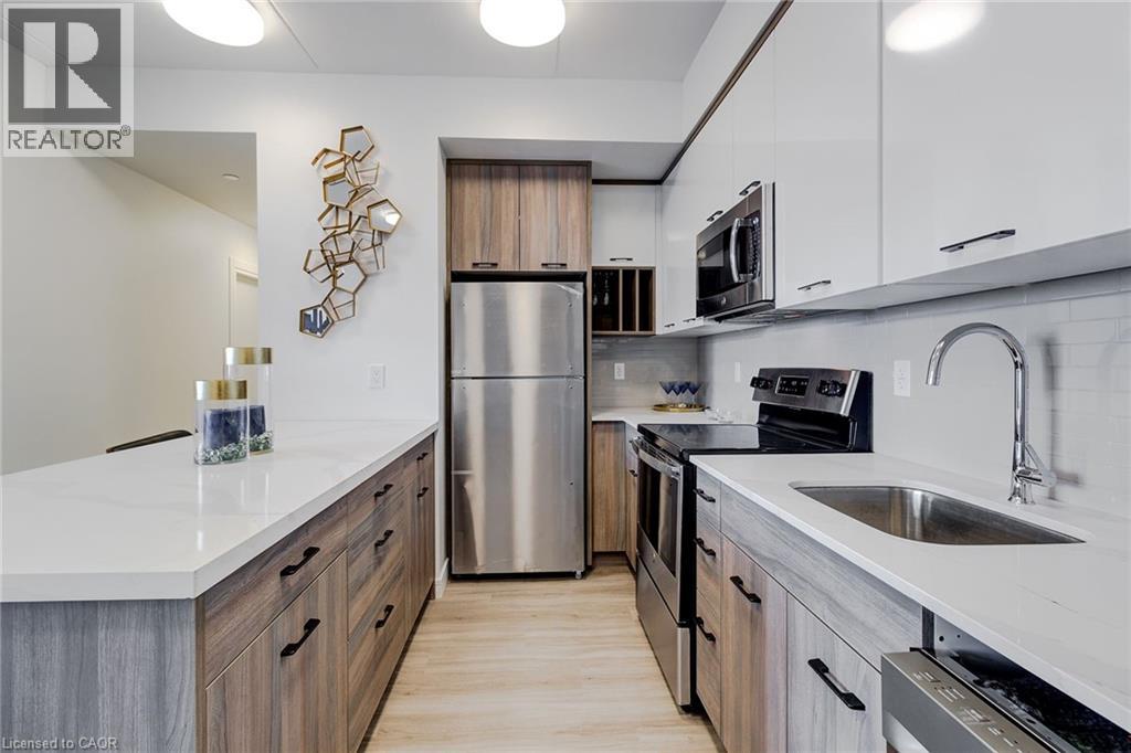 MLS® listing #29716198 for sale located at 49 WALNUT Street S Unit# 1908