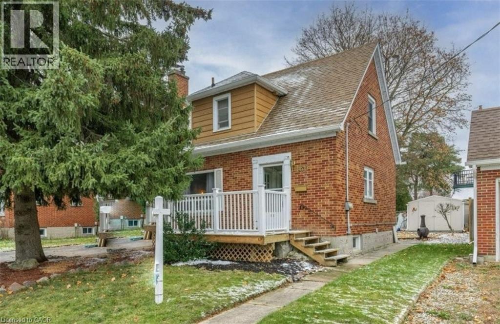 MLS® listing #29716203 for sale located at 166 SYDNEY Street S Unit# BSMT