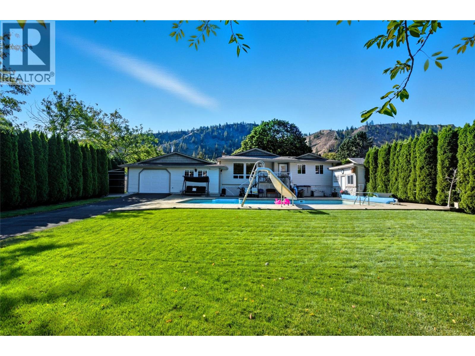 MLS® listing #29716584 for sale located at 5996 Todd Hill Crescent