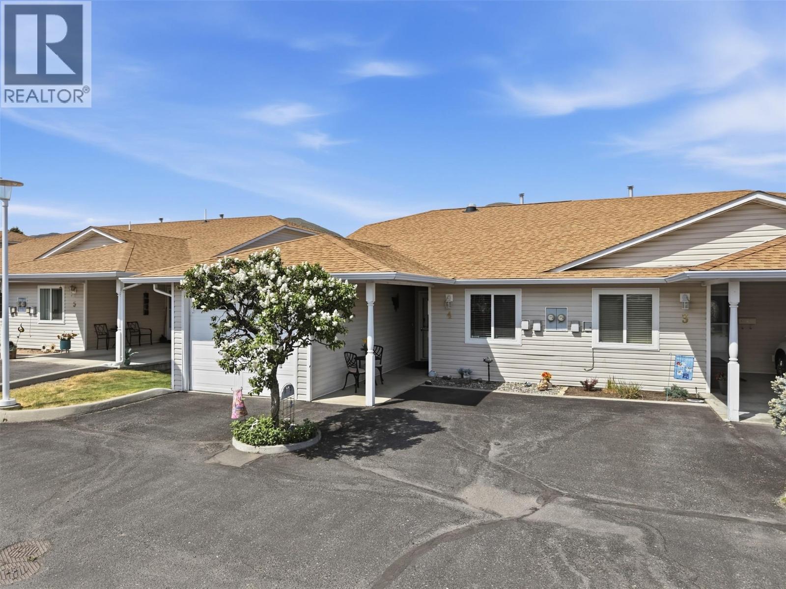 MLS® listing #29716985 for sale located at 1195 14 Street Unit# 4