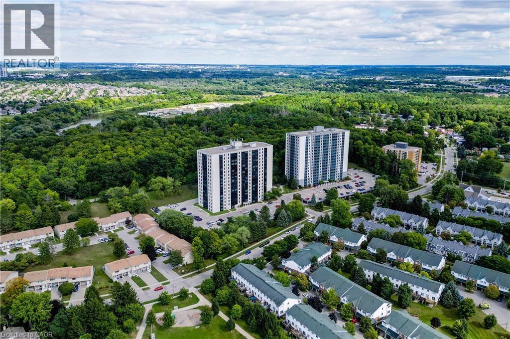 MLS® listing #29717749 for sale located at 35 GREEN VALLEY Drive Unit# 1605