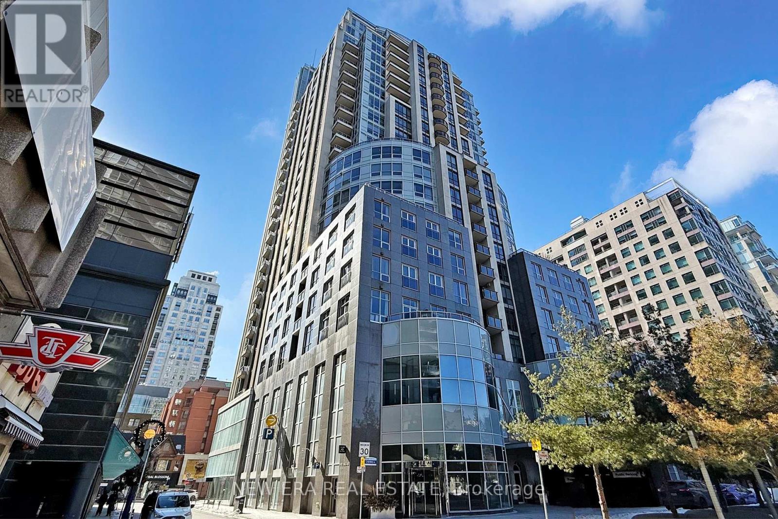 MLS® listing #29717835 for sale located at 602 - 10 BELLAIR STREET