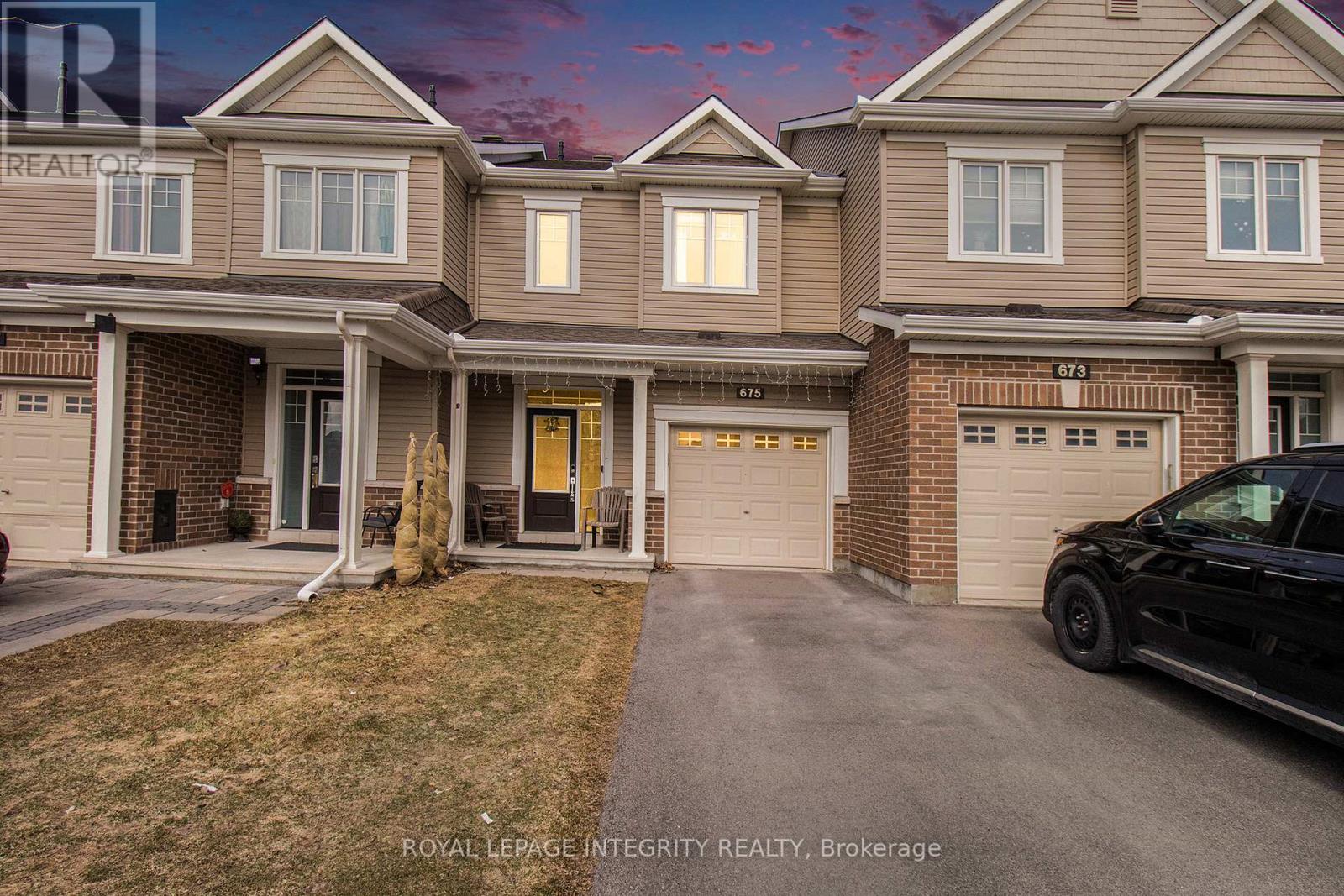 MLS® listing #29720411 for sale located at 675 LAURALEAF CRESCENT