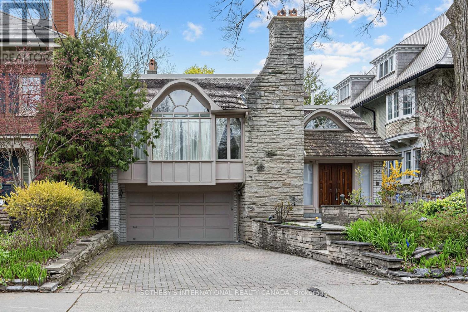 MLS® listing #29720504 for sale located at 36 HAWTHORN AVENUE