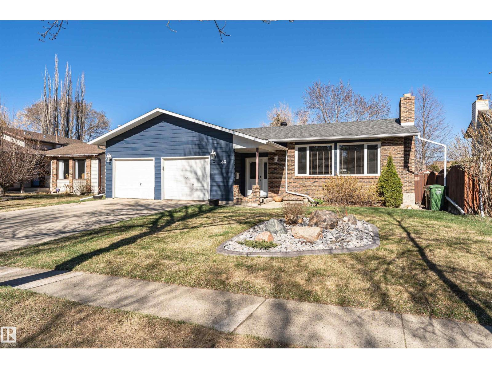MLS® listing #29720661 for sale located at 49 ASH CR