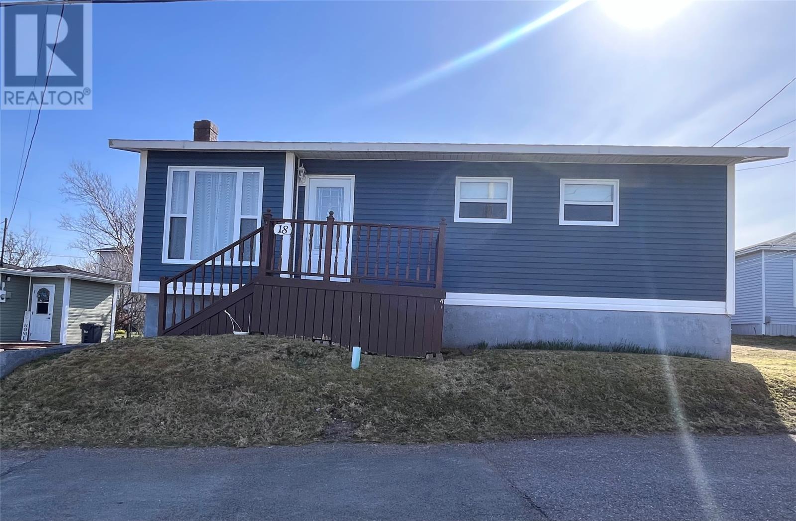 MLS® listing #29720813 for sale located at 18 Hyde Street