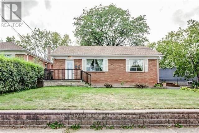 MLS® listing #29721197 for sale located at UPPER - 1354 AUGUSTINE DRIVE