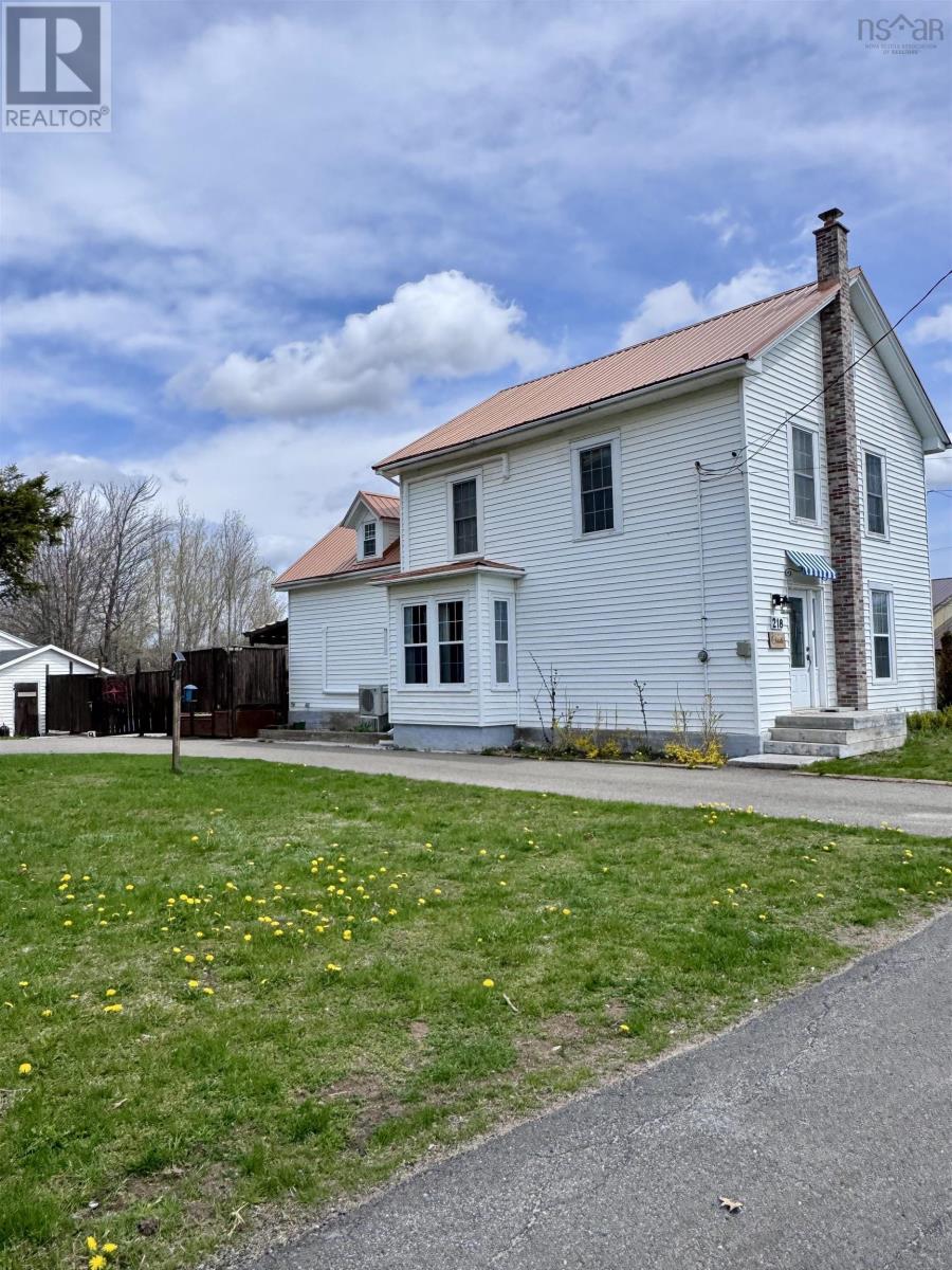 MLS® listing #29721572 for sale located at 218 Main Street