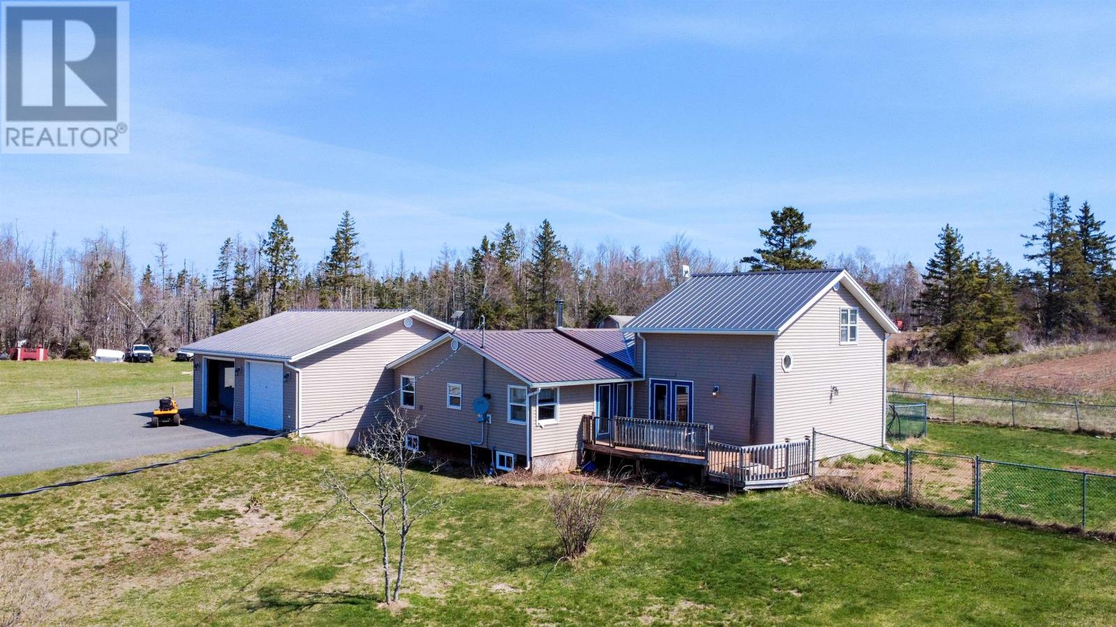 MLS® listing #29721680 for sale located at 1078 Garfield Road