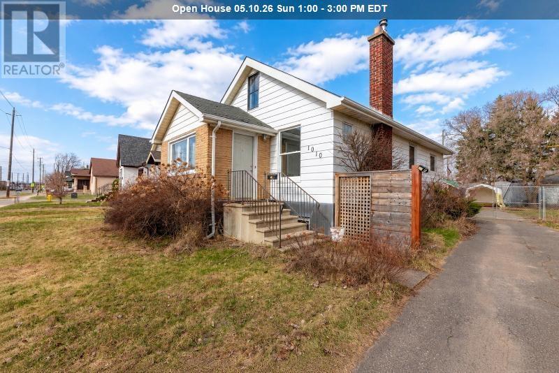 MLS® listing #29722051 for sale located at 1010 Sprague ST