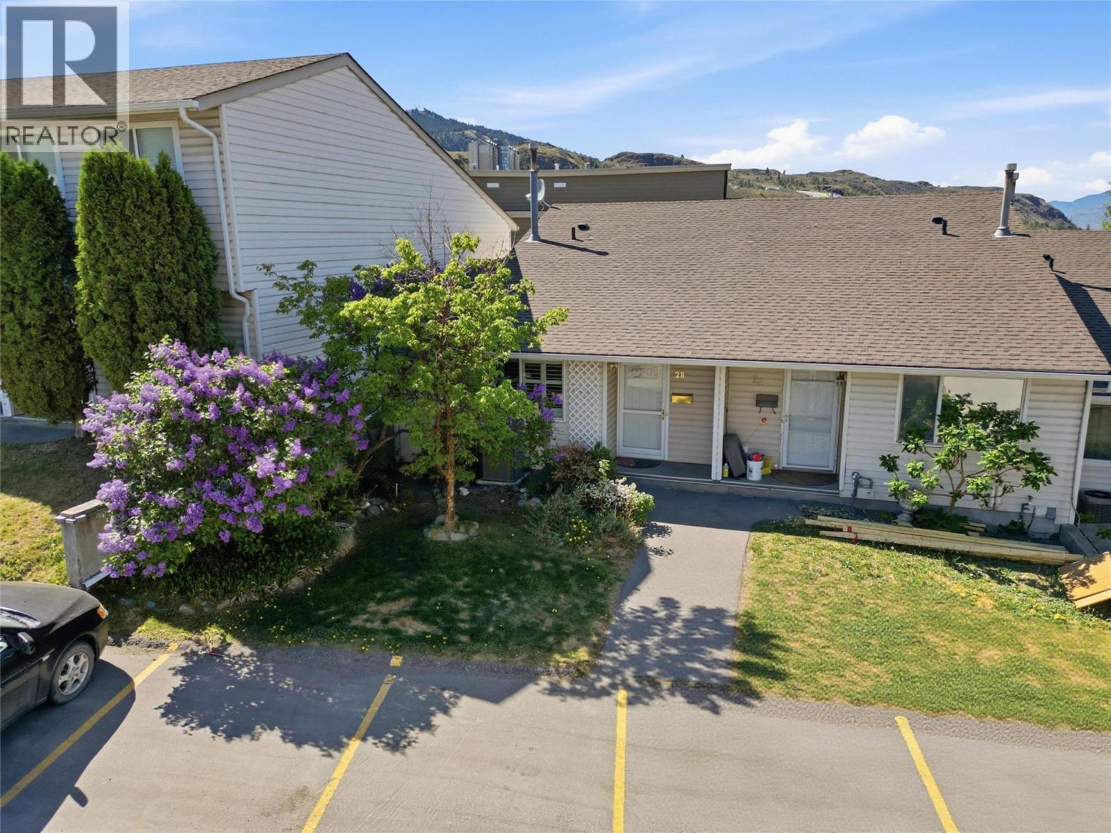 MLS® listing #29723364 for sale located at 460 DALGLEISH Drive Unit# 28
