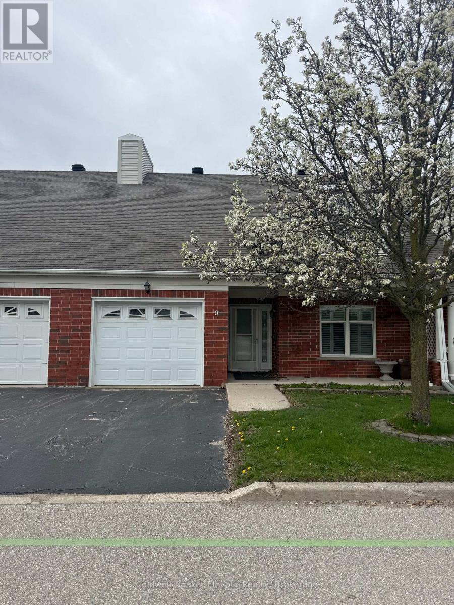 MLS® listing #29723745 for sale located at 9 - 2705 KINGSWAY DRIVE