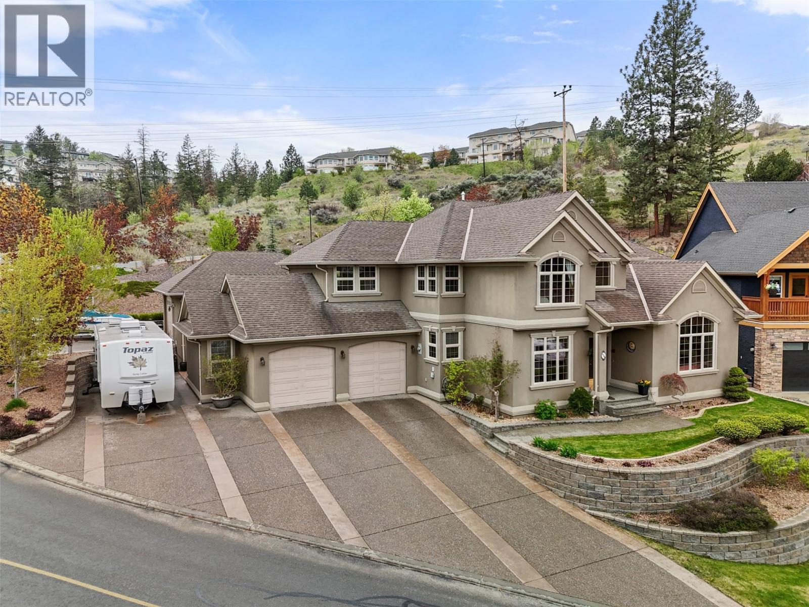 MLS® listing #29723934 for sale located at 456 AZURE Place