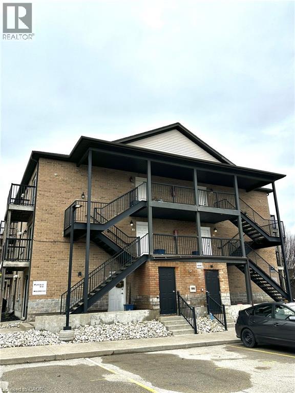 MLS® listing #29724587 for sale located at 185 WINDALE Crescent Unit# 3B
