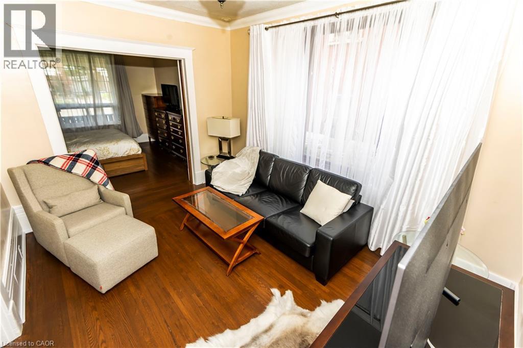 MLS® listing #29725081 for sale located at 408 WELLINGTON Street N Unit# 2