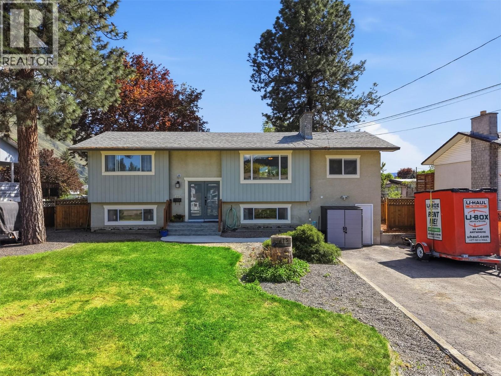 MLS® listing #29725170 for sale located at 675 sicamore Drive