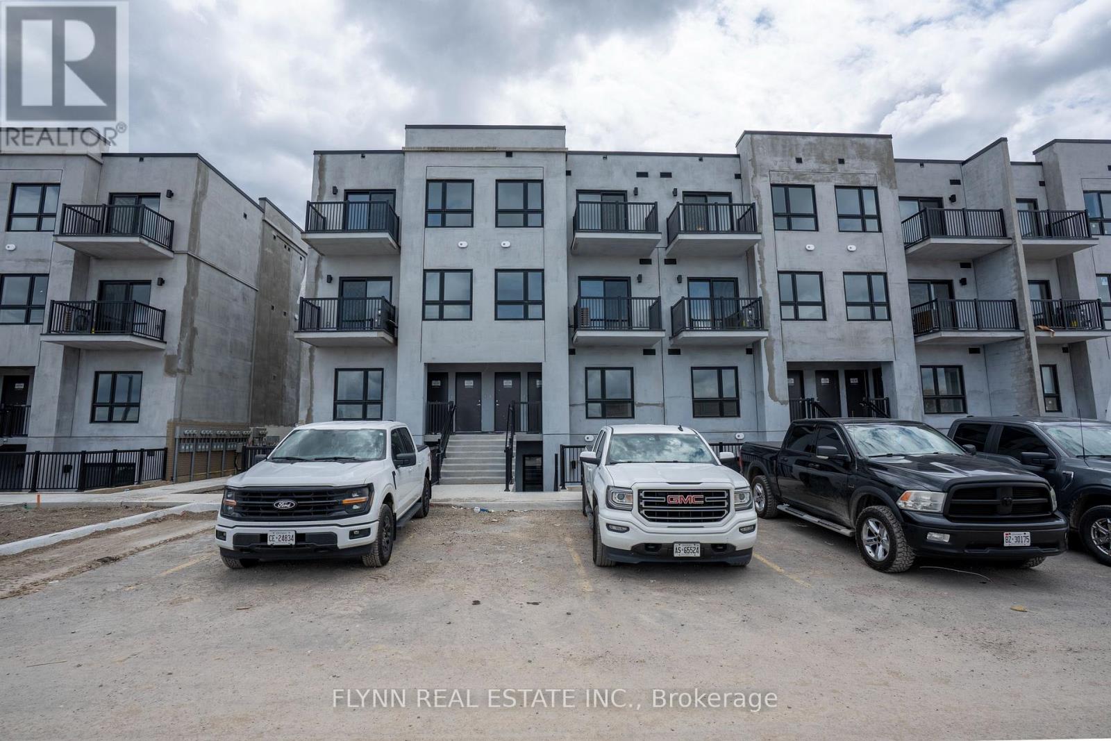 MLS® listing #29726176 for sale located at Q6 - 25 PALACE STREET