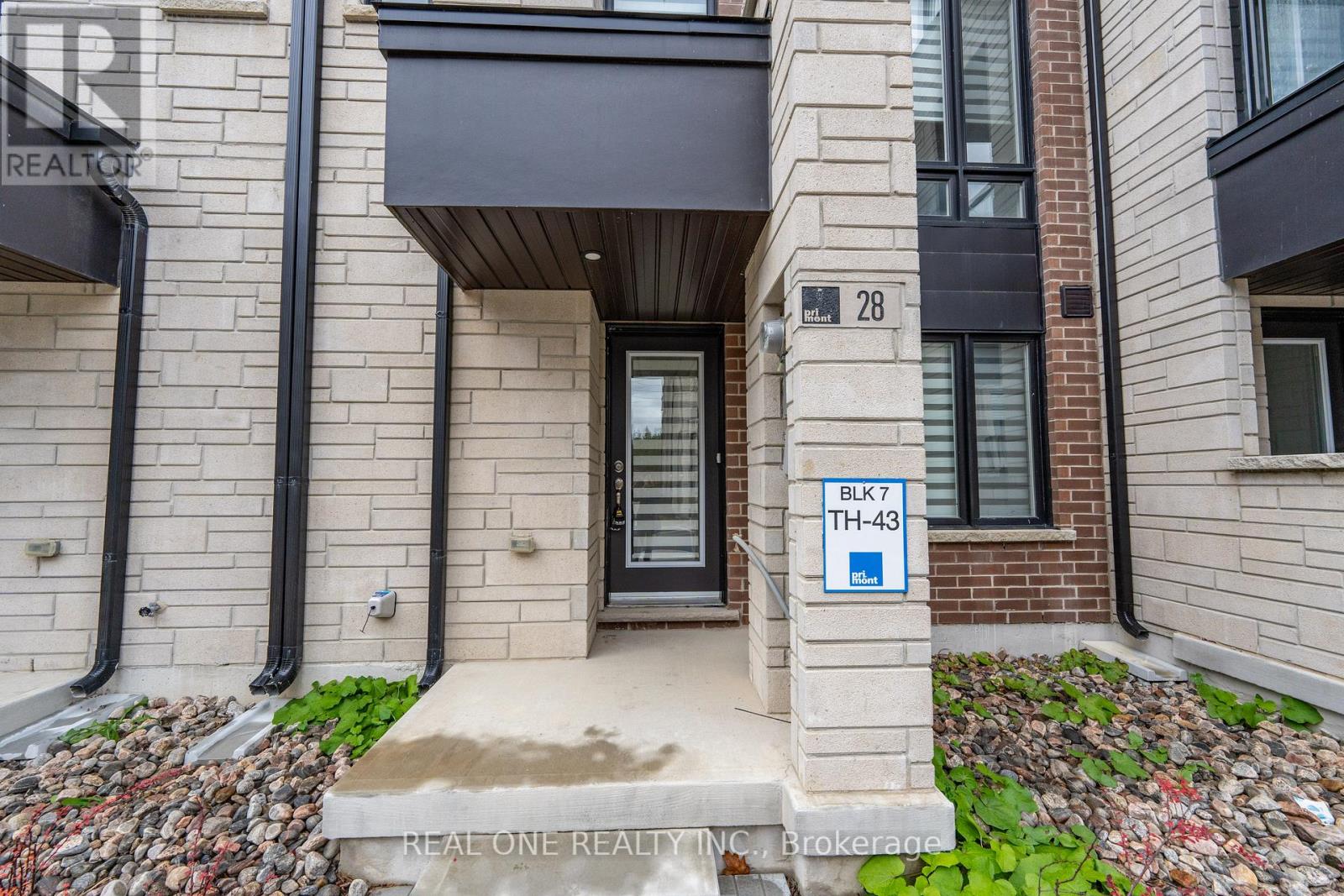 MLS® listing #29727563 for sale located at 28 CREDIT LANE