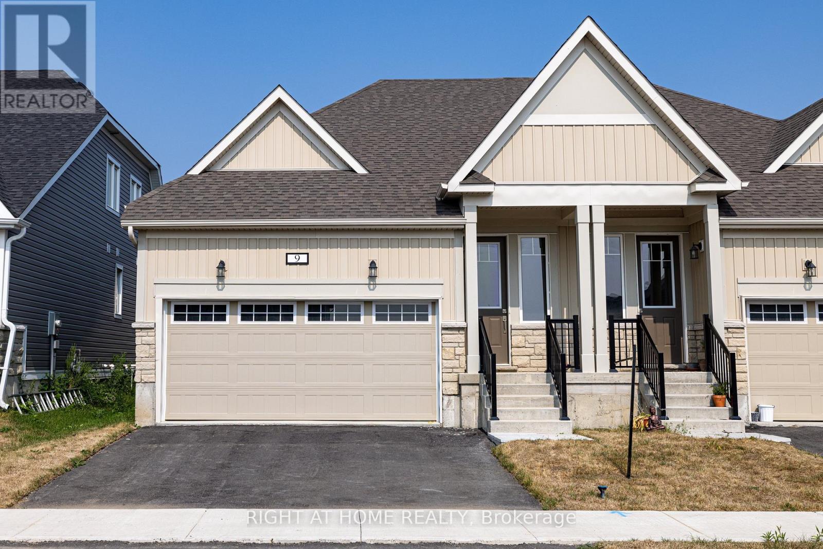 MLS® listing #29727572 for sale located at 9 GOLF LINKS DRIVE