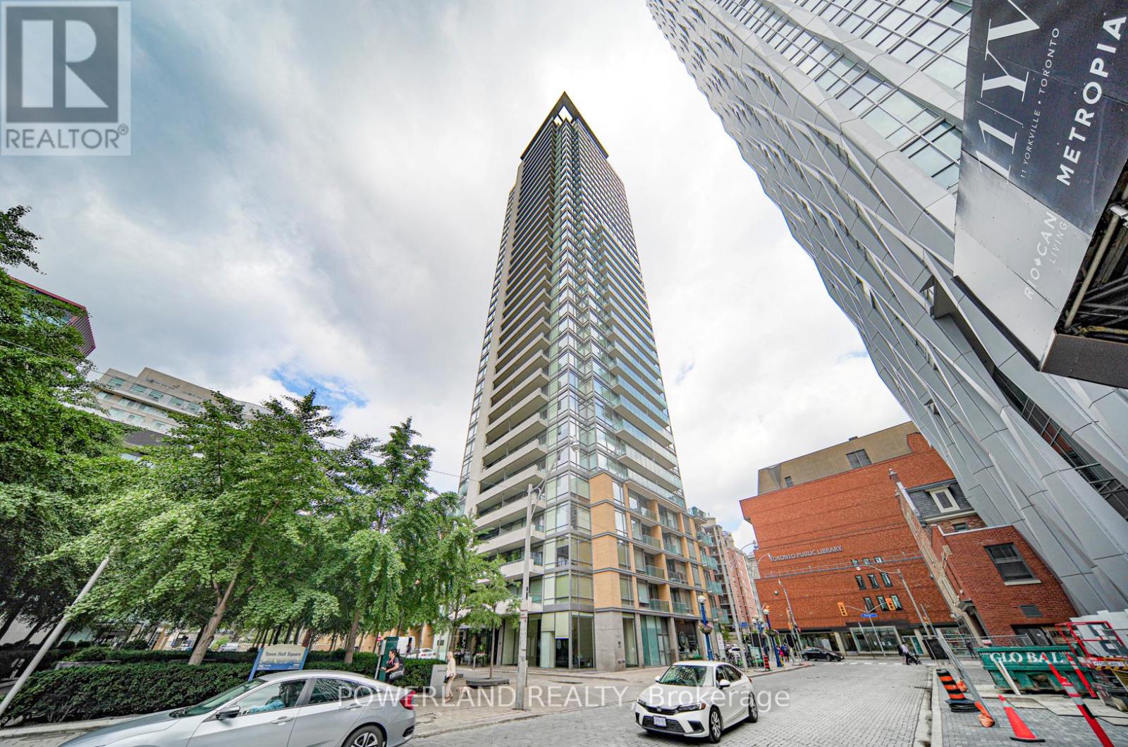 MLS® listing #29727715 for sale located at 317 - 18 YORKVILLE AVENUE