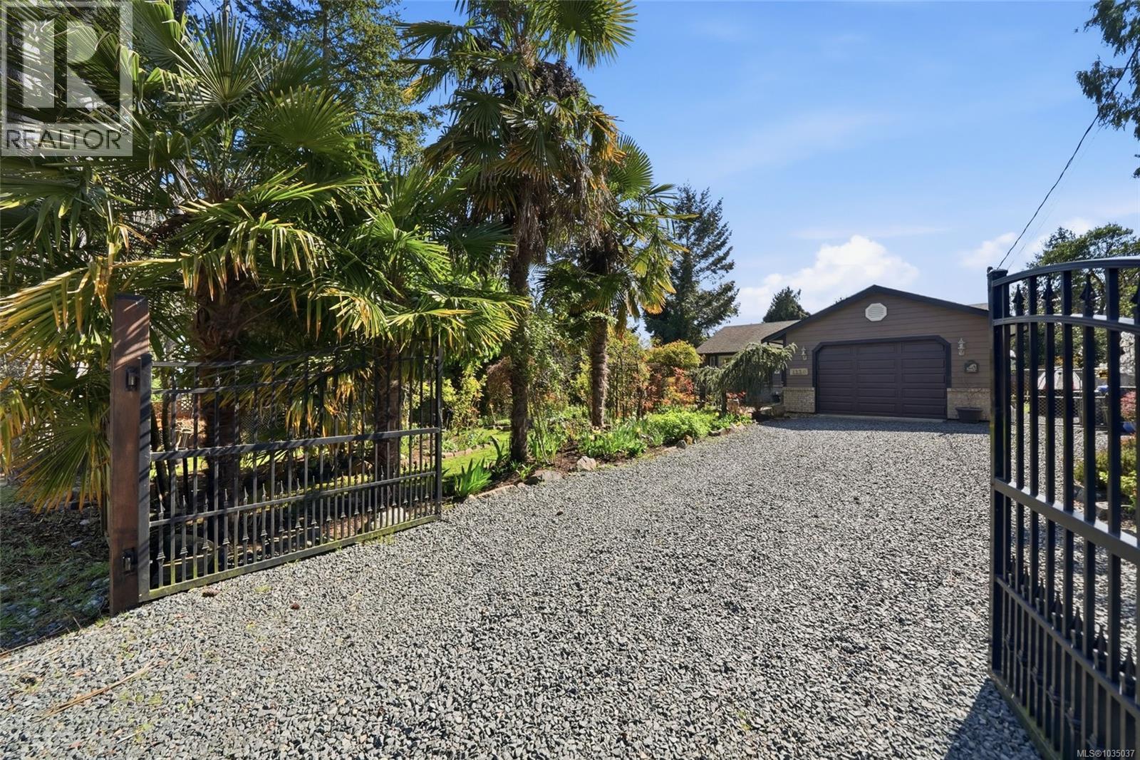 MLS® listing #29727824 for sale located at 1220 Marina Way