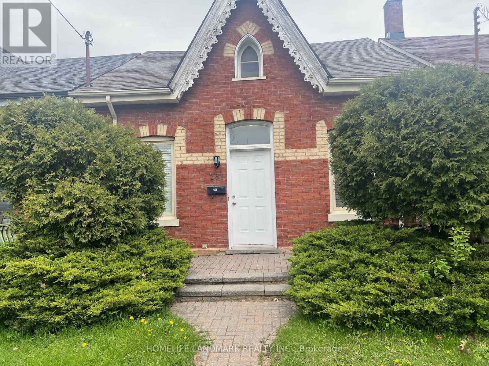 MLS® listing #29728887 for sale located at 231 CLINTON STREET