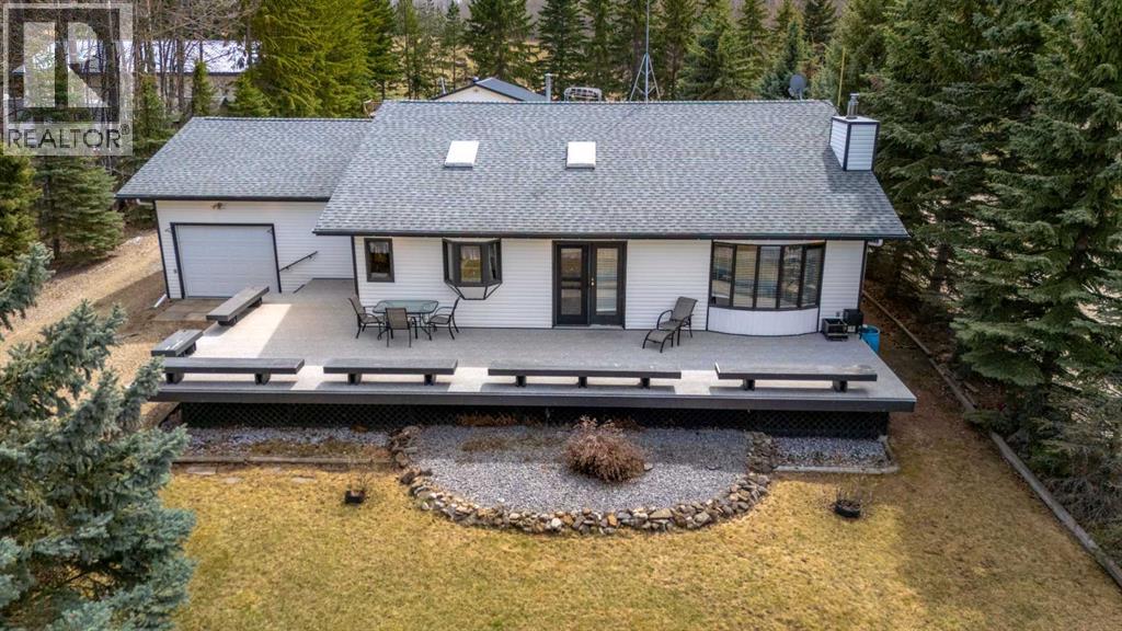 MLS® listing #29729027 for sale located at 294 Grandview Beach