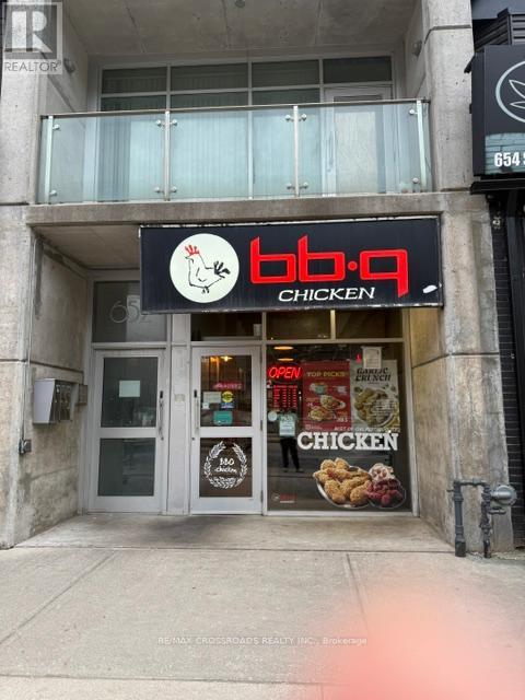 MLS® listing #29729119 for sale located at 101 - 652 SPADINA AVENUE
