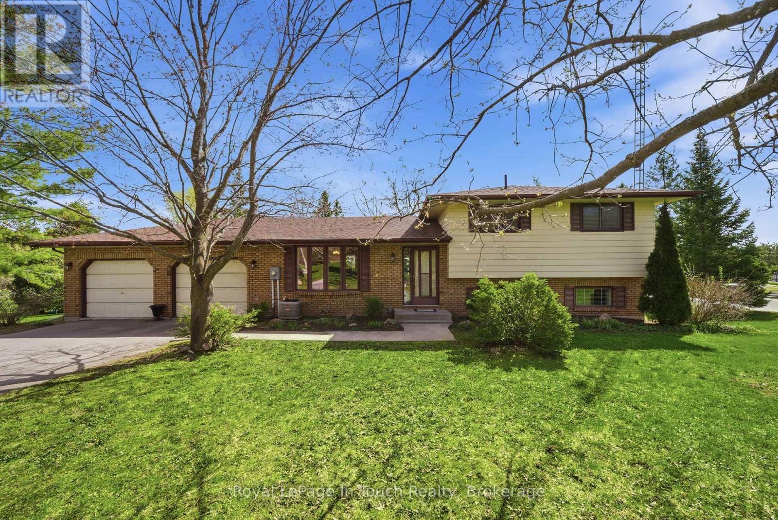 MLS® listing #29729209 for sale located at 23 WISPI SHORE ROAD