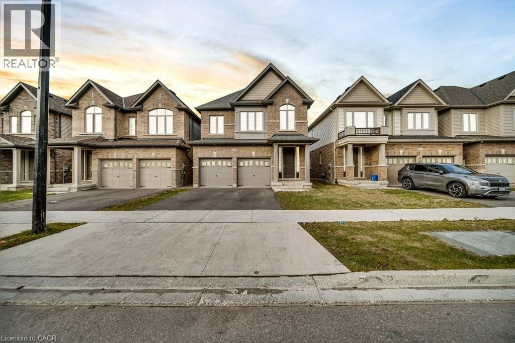 MLS® listing #29729301 for sale located at 285 BROADACRE Drive