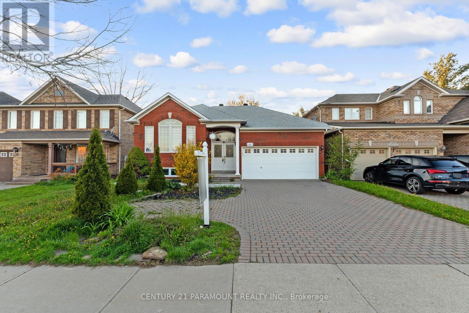 MLS® listing #29729526 for sale located at 2897 WESTOAK TRAILS BOULEVARD