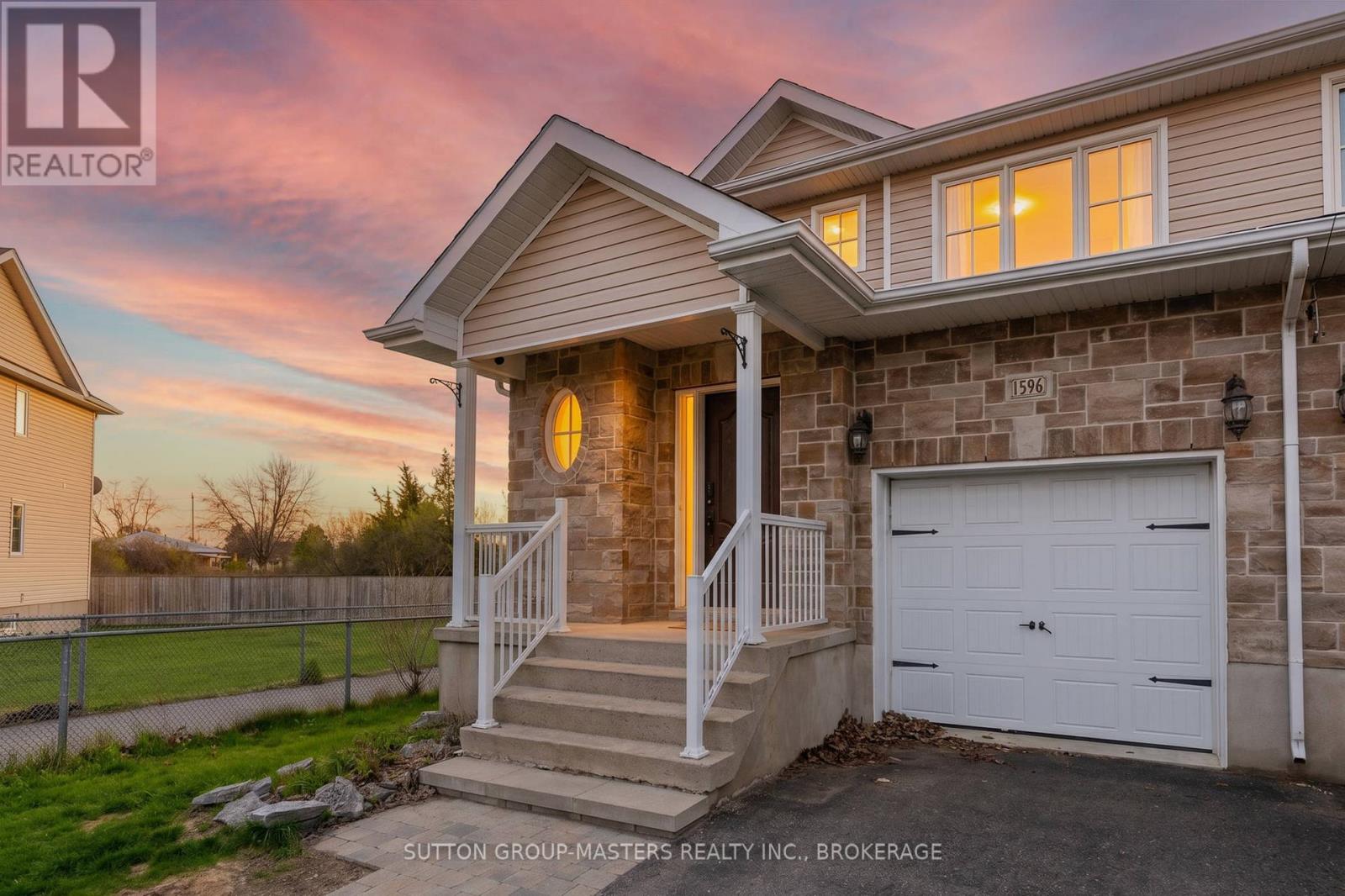 MLS® listing #29730516 for sale located at 1596 CRIMSON CRESCENT