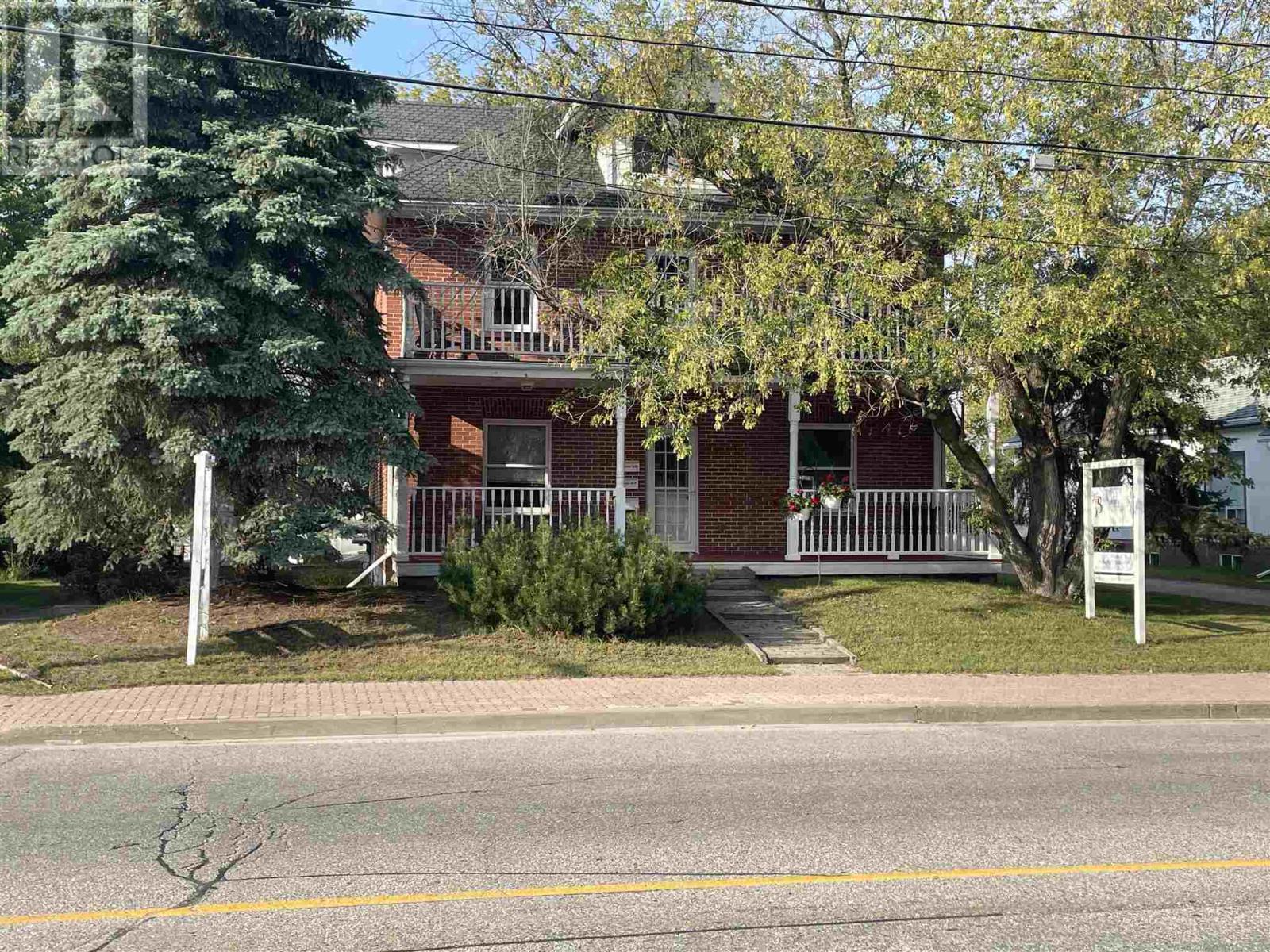 MLS® listing #29730663 for sale located at 109 Duke ST