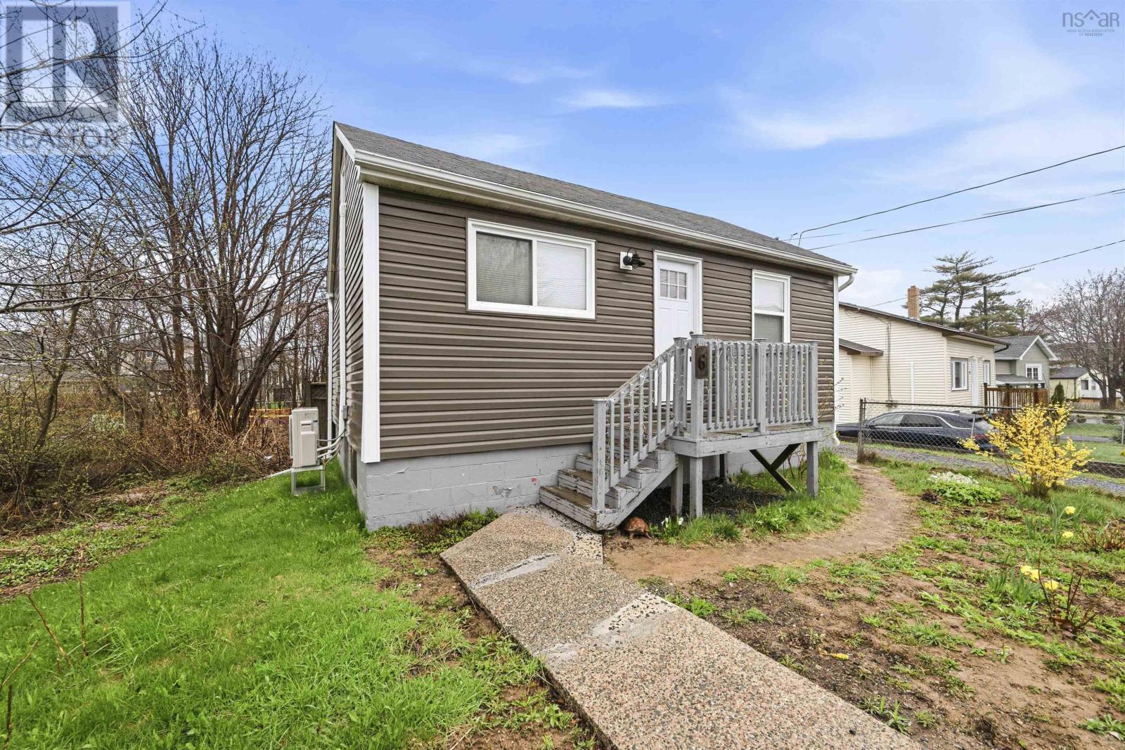 MLS® listing #29731278 for sale located at 6 Sylvia Avenue
