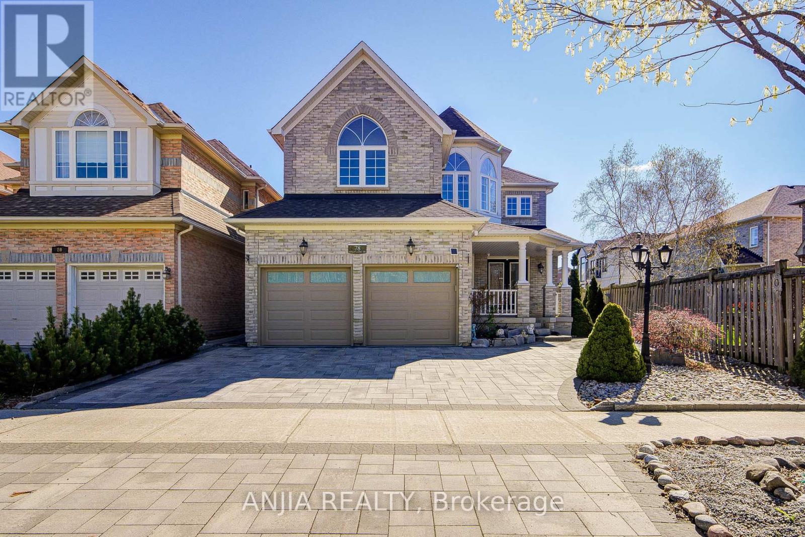 MLS® listing #29731300 for sale located at 78 HOLLYLANE DRIVE
