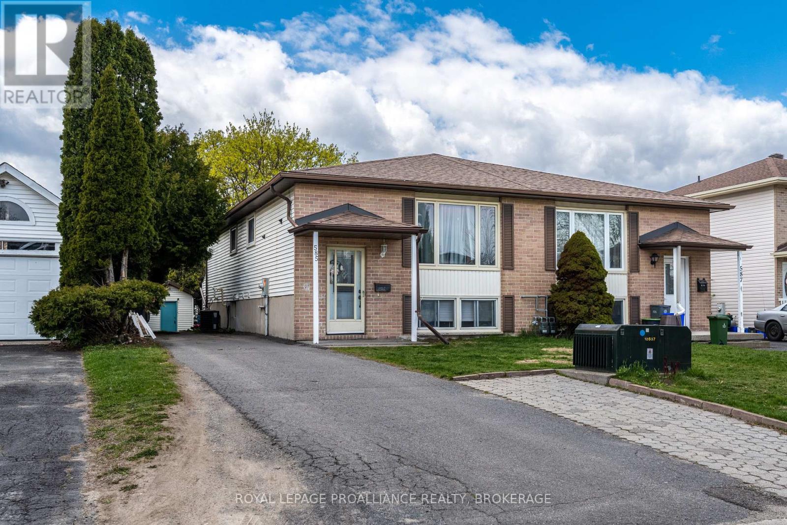 MLS® listing #29731641 for sale located at 585 GAVIN COURT