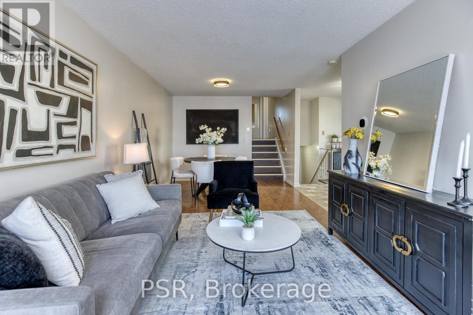 MLS® listing #29731861 for sale located at 231 HERITAGE DRIVE