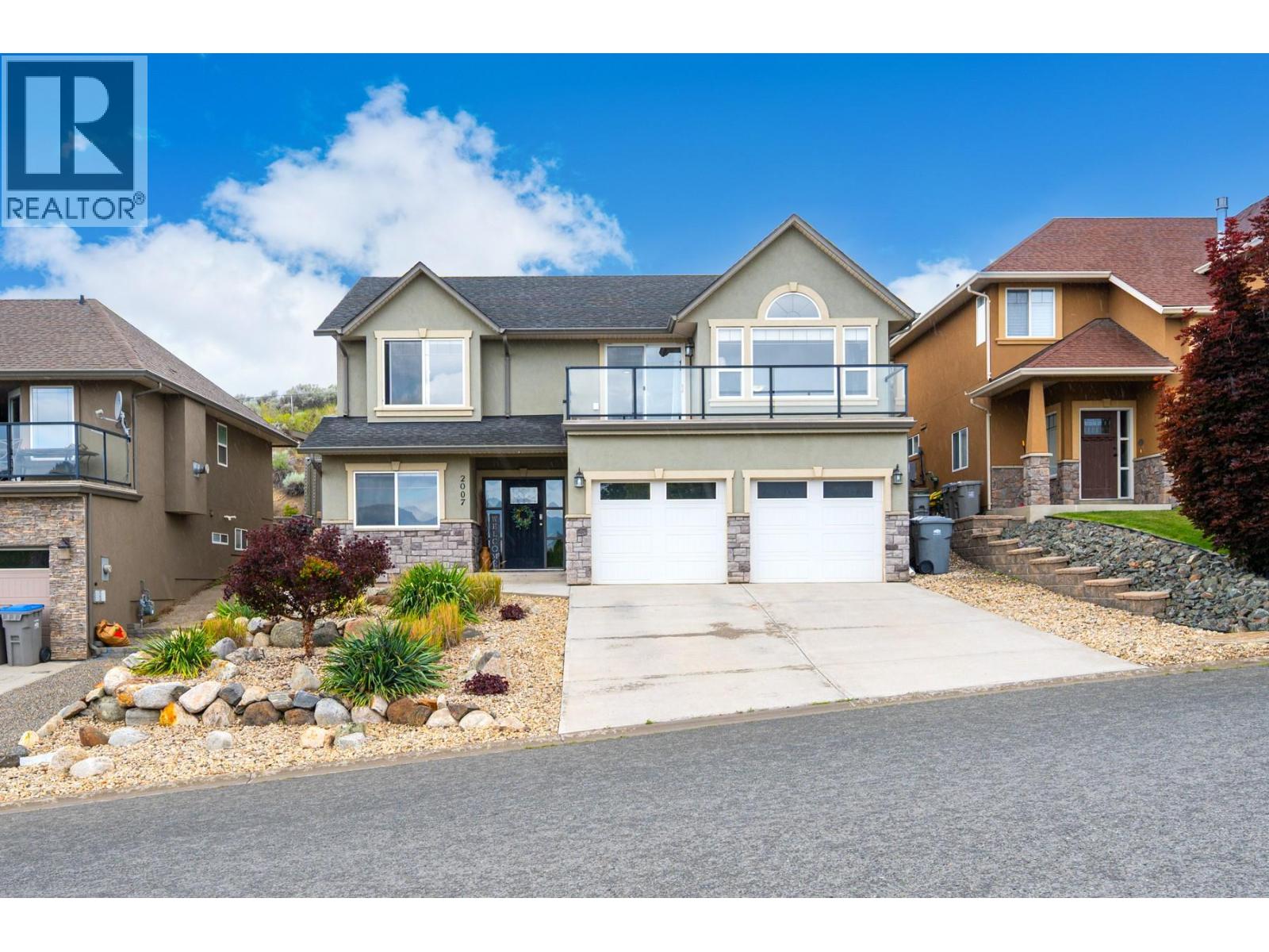 MLS® listing #29732714 for sale located at 2007 SADDLEBACK Drive