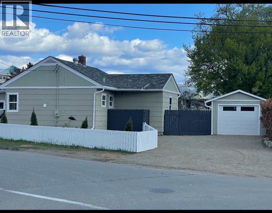 MLS® listing #29733767 for sale located at 121 Willow Street