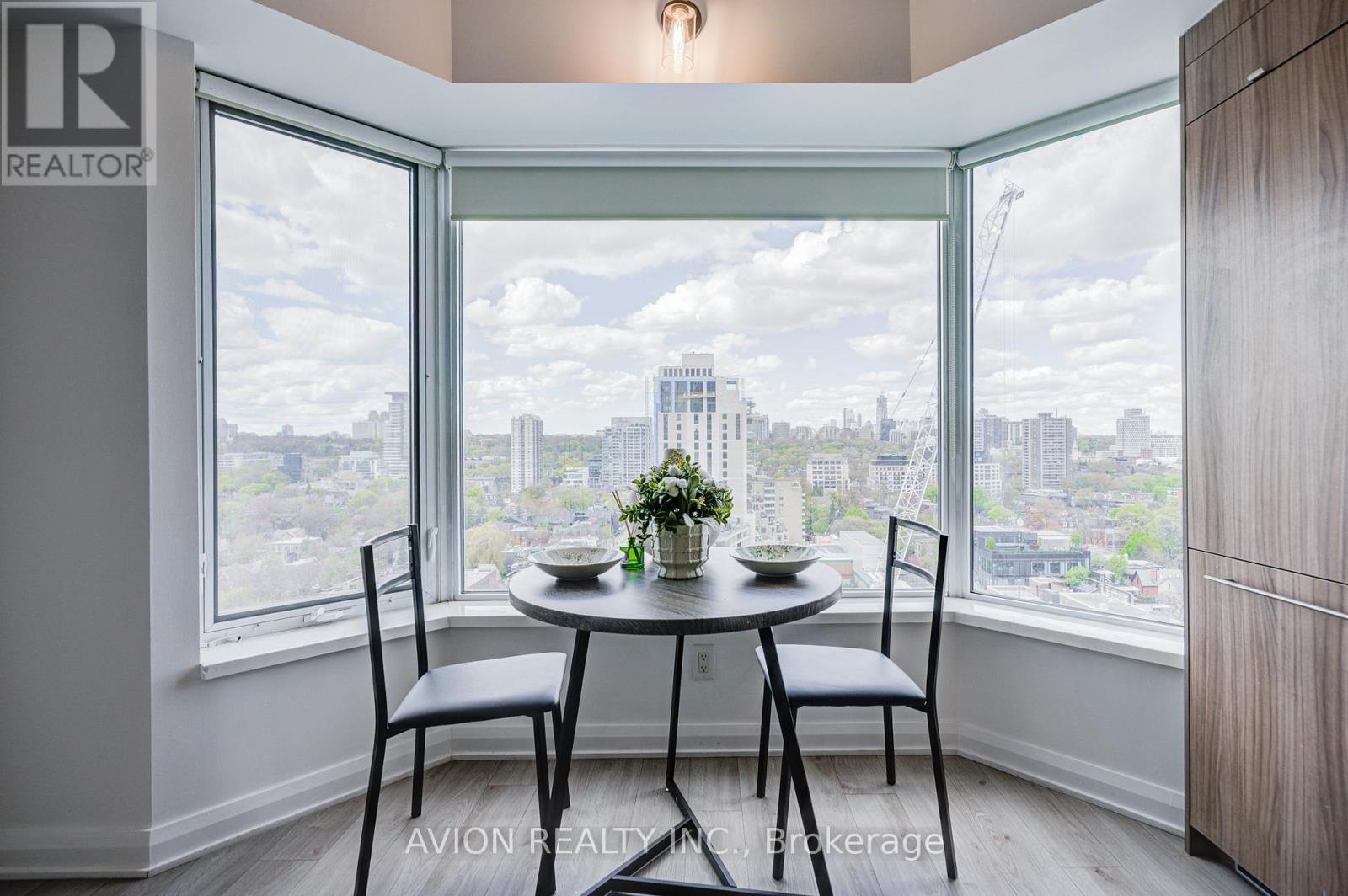 MLS® listing #29736305 for sale located at 1920 - 155 YORKVILLE AVENUE