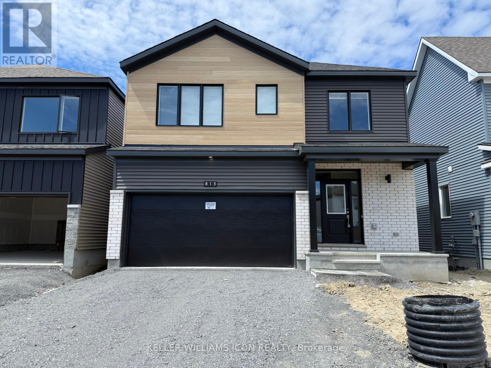 MLS® listing #29736418 for sale located at 815 TINCTURE PLACE