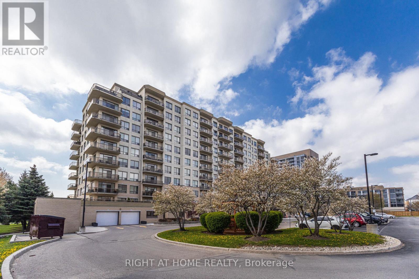 MLS® listing #29737391 for sale located at 709 - 1998 IRONSTONE DRIVE