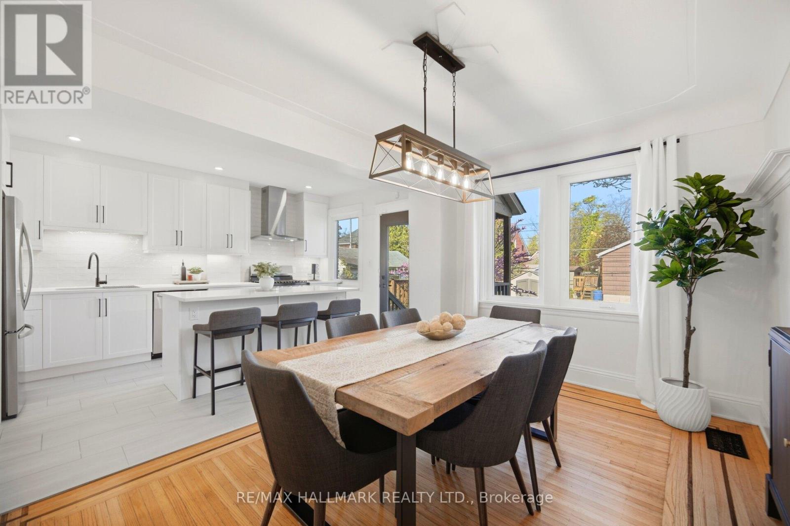 MLS® listing #29738370 for sale located at 54 PROVINCE STREET S