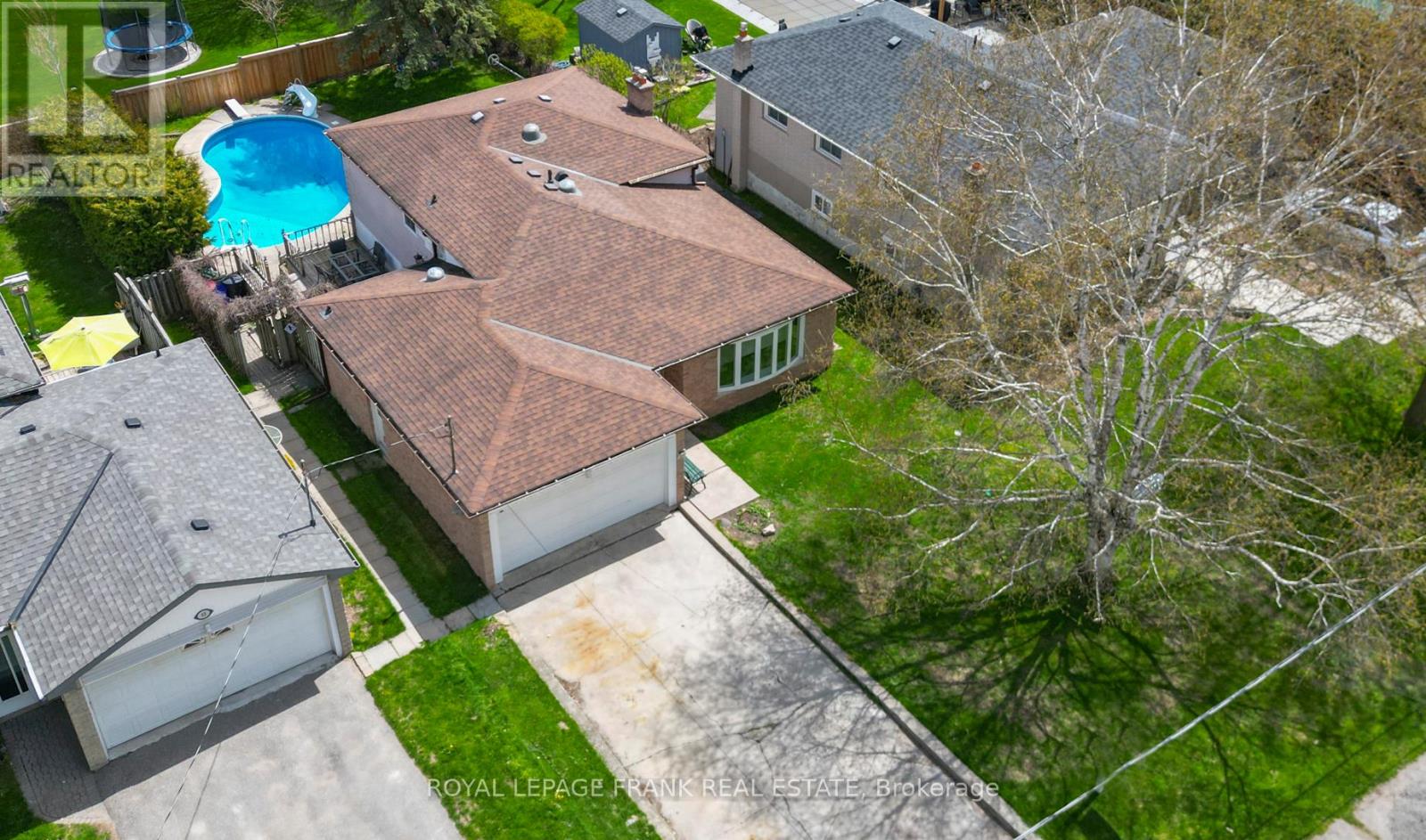 MLS® listing #29738541 for sale located at 87 CEDAR STREET N