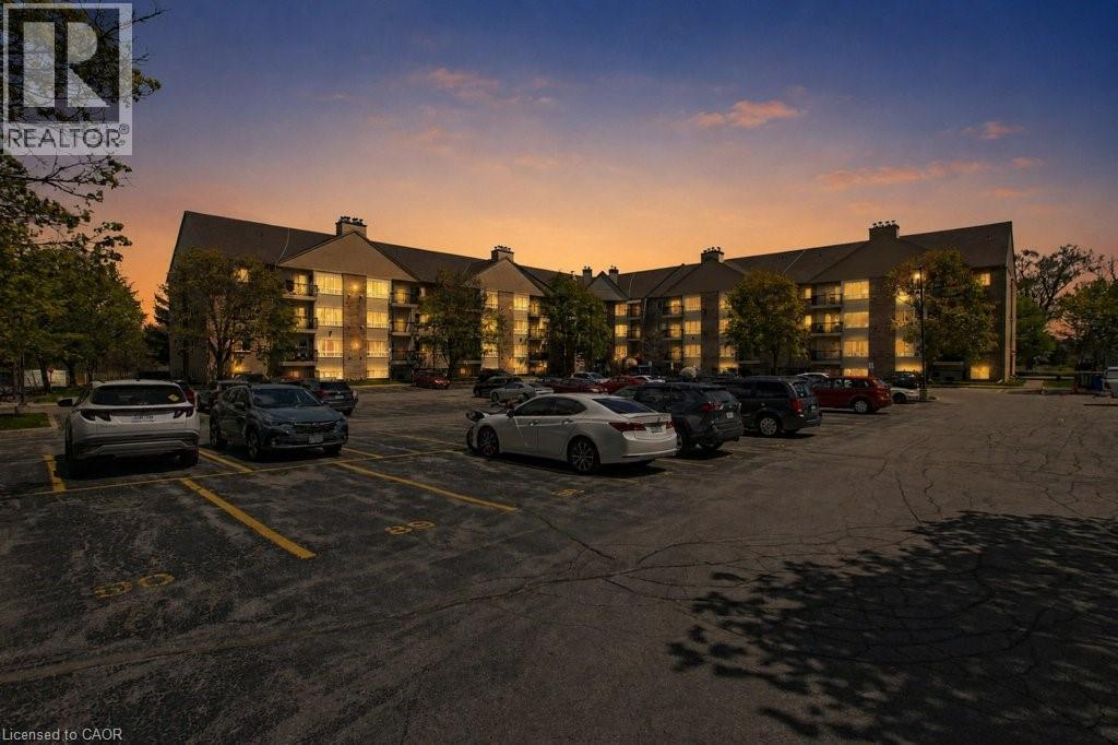 MLS® listing #29738659 for sale located at 15 HOFSTETTER Avenue Unit# 313