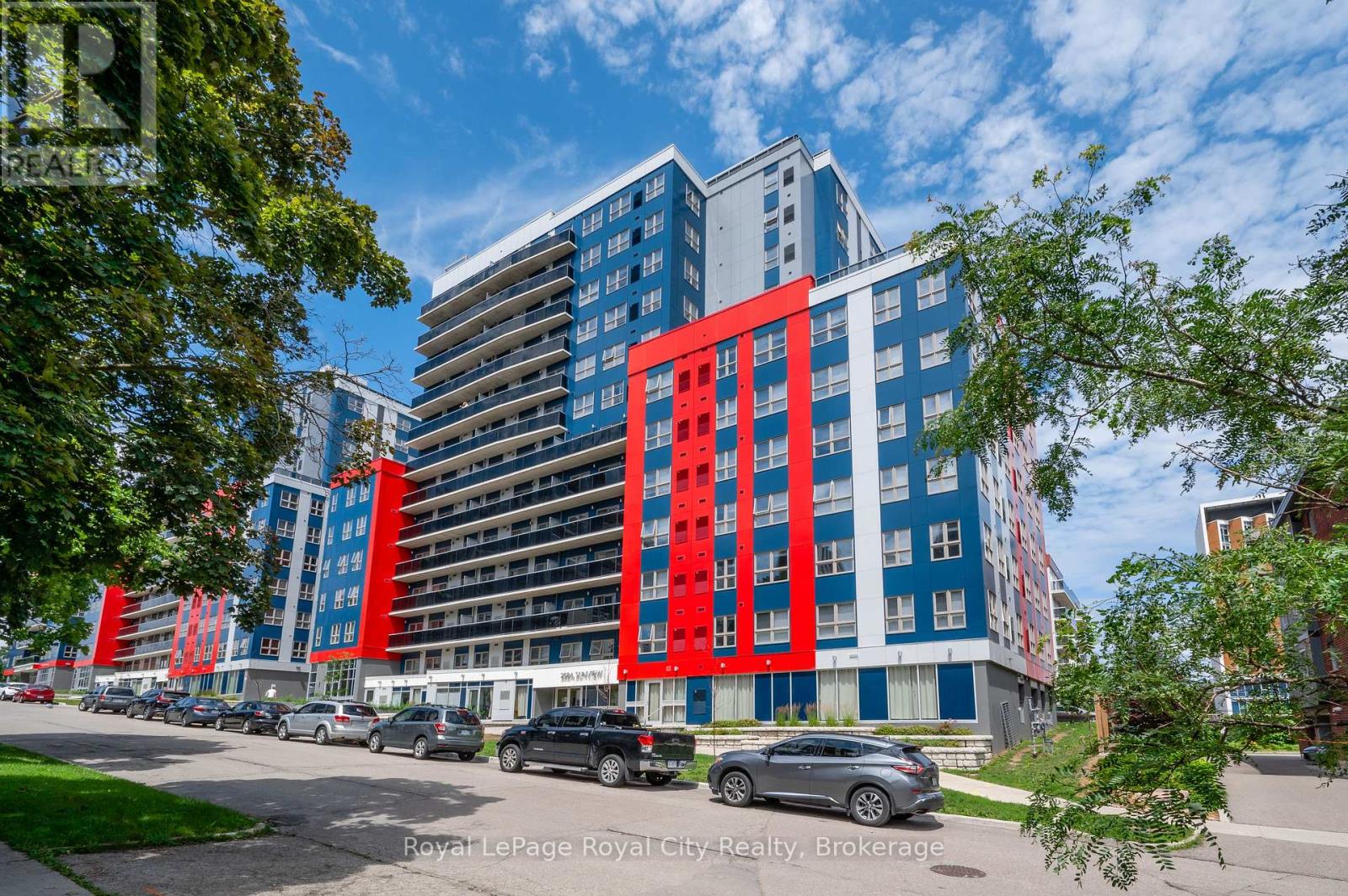 MLS® listing #29738711 for sale located at 186 - 258A SUNVIEW STREET