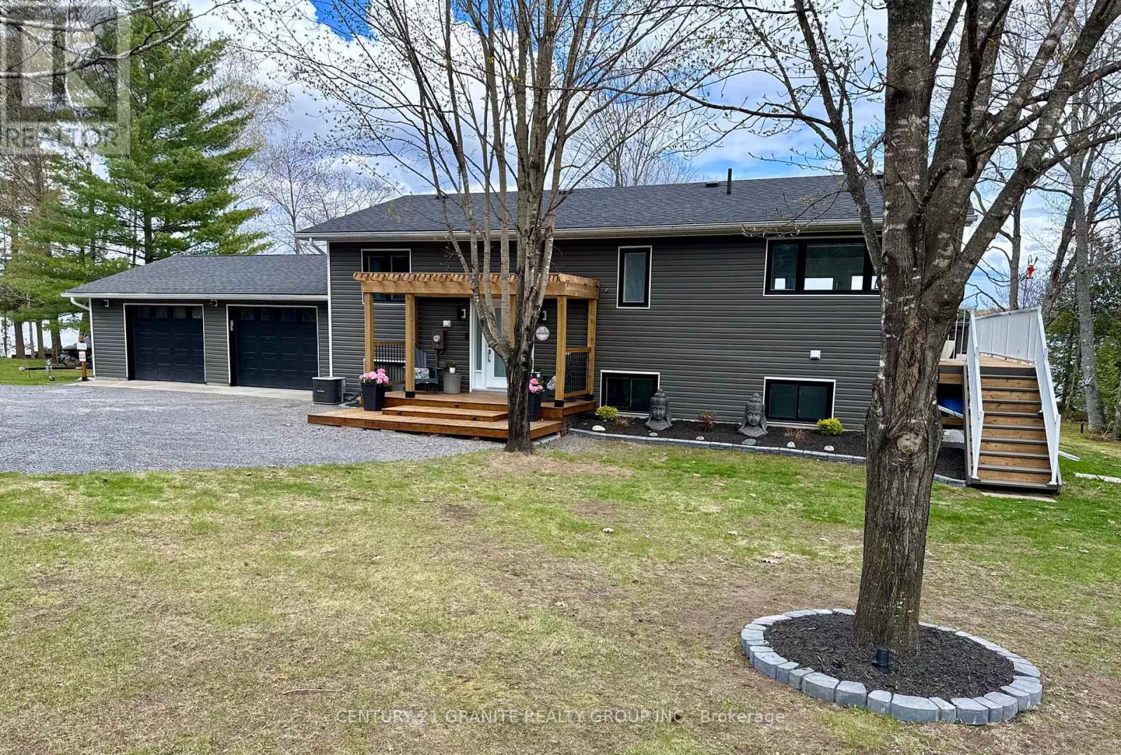 MLS® listing #29739140 for sale located at 1012 BLACK ROAD