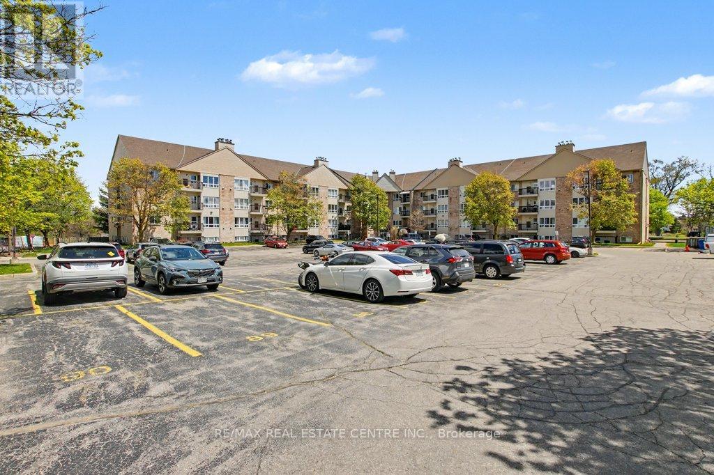 MLS® listing #29739171 for sale located at 313 - 15 HOFSTETTER AVENUE