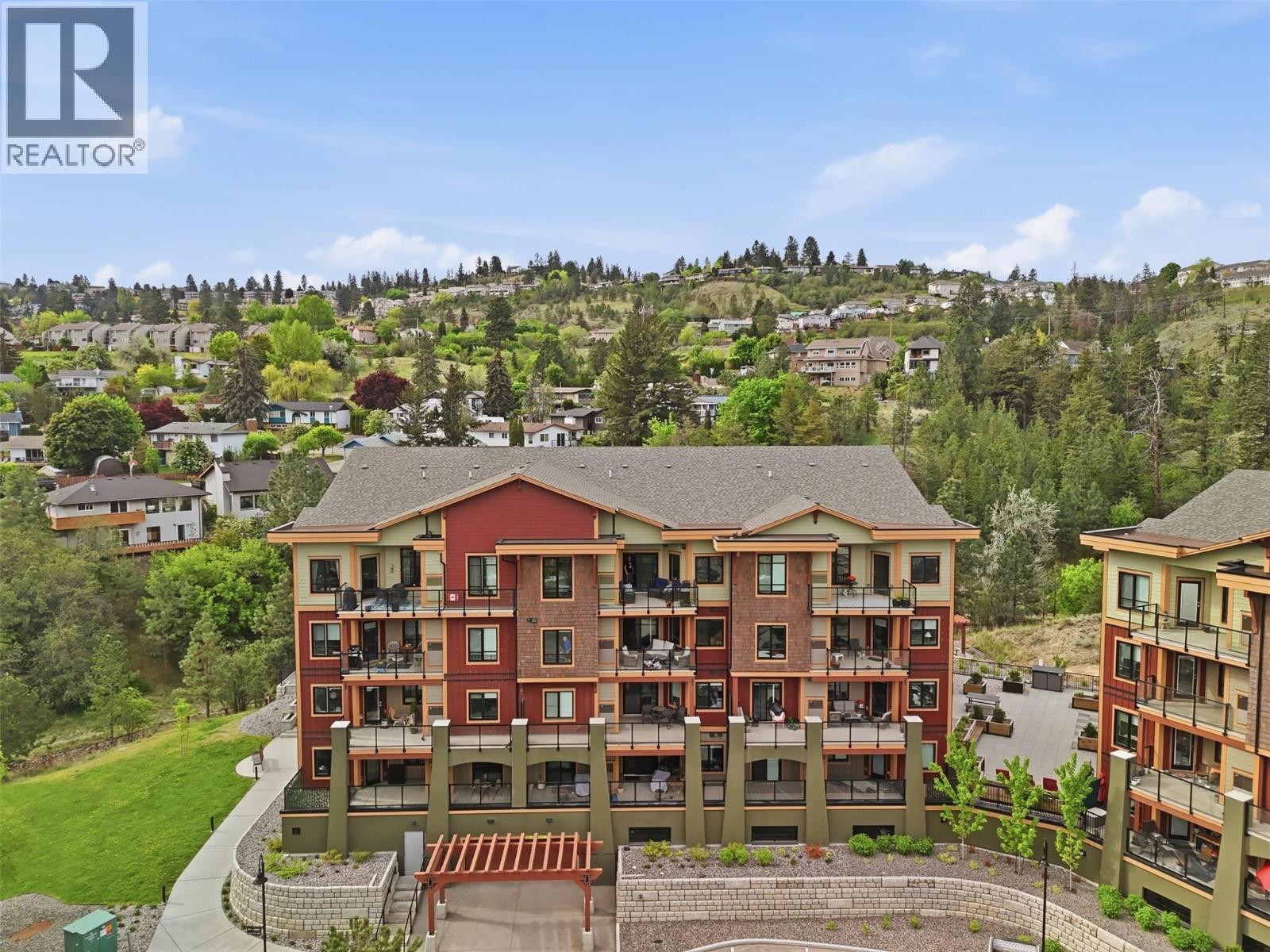 MLS® listing #29739811 for sale located at 1405 SPRINGHILL Drive Unit# 2101